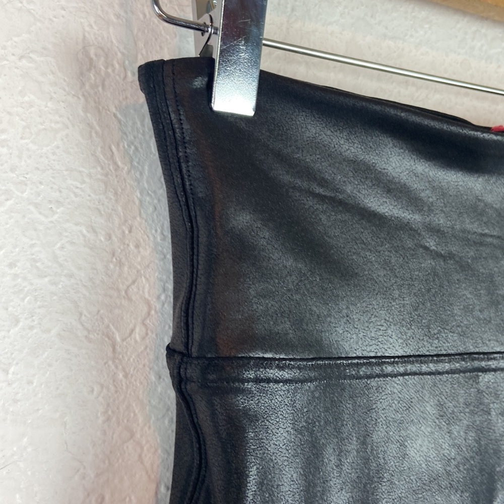 Perfect SPANX FAUX LEATHER LEGGINGS BLACK - Picture 5 of 8